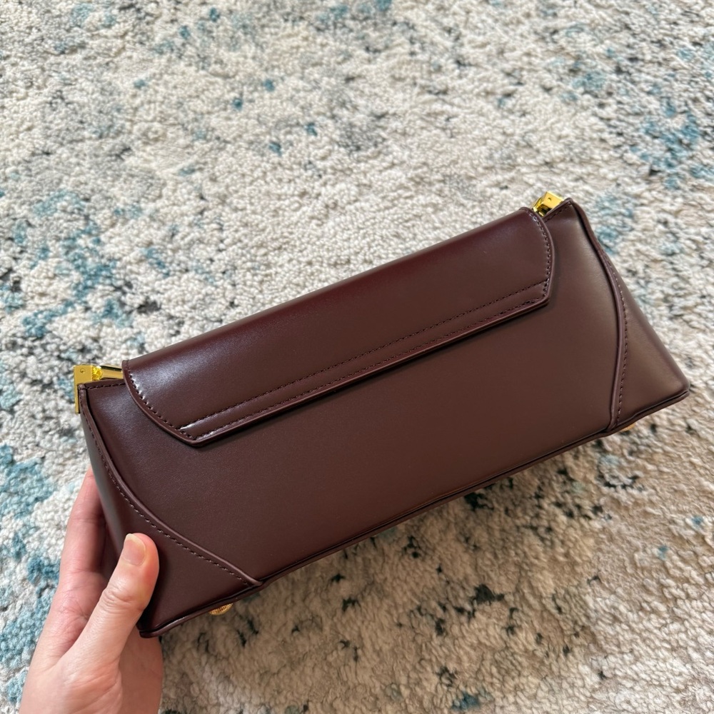 Cuiab Reddish Brown Shoulder Bag - Picture 6 of 13